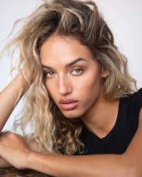 Rose Machado's Instagram, Twitter & Facebook