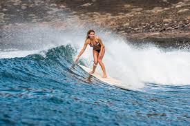 Vor kurzem wurden janni hönscheid und peer kusmagk eltern. Surfing Janni Honscheid Surfer Model