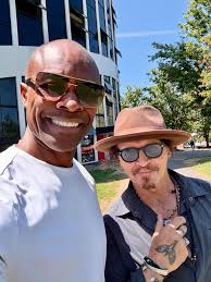 Two pseudo-celebrities