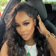 April Kincaid✨ (@_MsPrettyAK47)