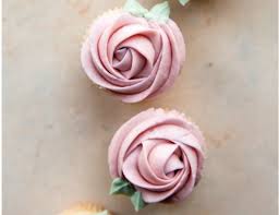 With just a few tips, buttercream, and gel color, you can have a blooming garden of frosting in in this fast & fabulous video learn how to use russian tulip and rose tips with a solid and center stripe to. 2d Rose Flower Piping Tip Large Size Putonapron