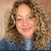 40+ "Noel Holmes" profiles