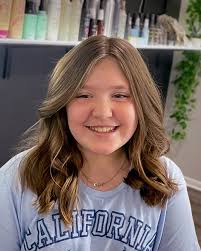 Always a goofy good time when I get to see my girl Kaylee! 🤪😂 Kaylee was  in need of a little refresh When her hair gets too long it's harder for her