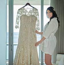 Modern Orthodox Jewish Wedding In Florida Best Wedding Dresses Orthodox Wedding Wedding Gown Preservation