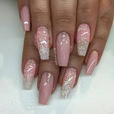Falling glitter nail art tutorials and nail designs. Iiiannaiii Pink Acrylic Nails Pink Glitter Nails Pink Nails