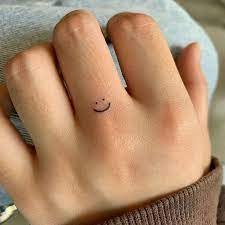 Pin Maiielle In 2020 Tattoo Ideen Klein Tattoo Ideen Kleine Tattoo Ideen