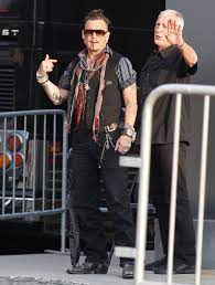 Posted on july 3, 2016, at 3:33 p.m. Johnny Depp Gets His Amber Heard Tattoos Altered