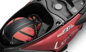 The scooter is the origin of japan but assembled in india. Yamaha Ray Zr 125fi Price 2021 Mileage Specs Images Of Ray Zr 125fi Carandbike
