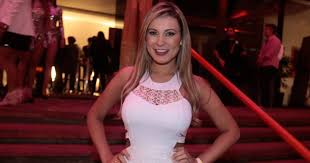 Check spelling or type a new query. Quadro De Andressa Urach Tem Discreta Melhora Mas Segue Grave Diz Hospital Purepeople