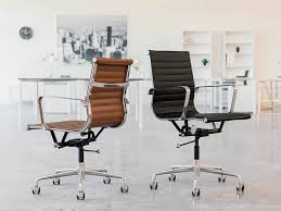 The Best Designed Office Chairs For A Stylish And Ergonomic Workspace Best Office Chair Comfortable Office Furniture Office Chair