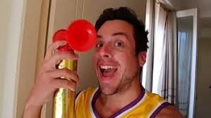 Murió el humorista e influencer Coco Martínez: la emotiva despedida de su  pareja