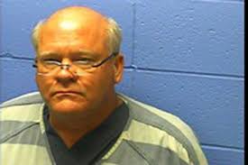 Facing trial in sexual assault case, Arkansas doctor gets license back