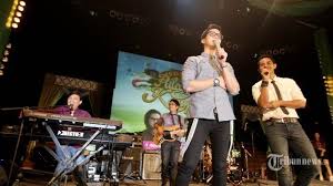 Includes transpose, capo hints, changing speed and much more. Chord Gitar Dan Lirik Lagu Janji Suci Yovie Nuno Tribun Manado