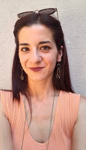 Live in Florence and am trying to rent an apartment. I have an American  income and two different landlords have refused to rent to me unless I have  a bancaria Fideissuinone with