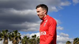 Martin linnes er en norsk fodboldspiller, som blev født den 20. Rdlolmeqpym89m