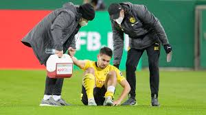 Das kommt meinen stärken entgegen. Guerreiro Kehrt Vorzeitig Zum Bvb Zuruck Kicker
