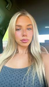 wanted to show off my cuties nails 🤭 #nails #summer