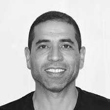 Amazon.com: AL FINAL COMIENZO: Reflexiones de un hombre inconcluso (Spanish  Edition) eBook : ROJAS, LUCAS, Gómez, Rubén, Musacchio, Esteban , Páez,  Coco, Sayago, Sebastián: Kindle Store