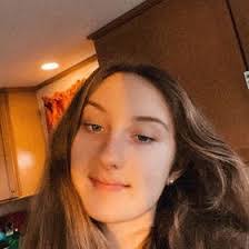 Melissa Fredette's Instagram, Twitter & Facebook