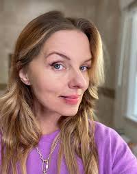 Is Rita Hazan Root Concealer Your Grey Hair Fix?