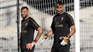 Compare gianluigi donnarumma to top 5 similar players similar players are based on their statistical profiles. Milan I Donnarumma Si Separano Antonio Via A Gennaio Per Giocare