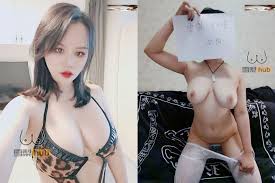 Big breasts and fat ass Sydney seduces oral sex and tit sex, seducing the  soul