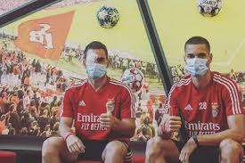 Los ultras atacan al benfica: They Stone The Benfica Bus And Two Players End Up In The Hospital Teller Report