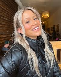 Jana Graham's Instagram, Twitter & Facebook