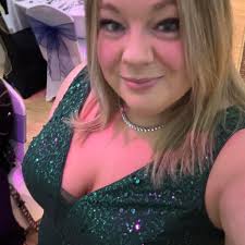 Prison capacity is running out, and we know the public expects answers.  Last week, the Lord Chancellor, Shabana Mahmood, set out how we're tackling  this crisis: 1️⃣ evaluating community-based punishments that work