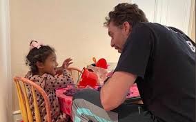 May 24, 2020 · beautiful london iguodala is andre iguodala 's daughter with his baby mama, clayanna warthen, and was born in 2009. These Photos Of Pau Gasol Spending Time With Kobe Bryant S Daughters Will Touch Your Heart Lakers Daily