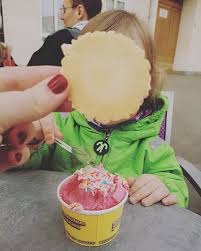 Es Heisst Jetzt Eis Essen Fur Die Laune Nicht Fur Mich Gibt Es Jetzt Schon Eis Aber Fur Die Jungste Die Heute Als Feuerwehrfrau Alle In D Food Acai Bowl Acai