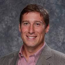 Shawn Vigue's Instagram, Twitter & Facebook