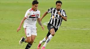 La entidad fue fundada como una asociación sin ánimo comercial donde se podía practicar deporte y manoel do carmo mecca fue elegido como primer presidente de la entidad. Atletico Mineiro Vence Sao Paulo No Mineirao Por 1 A 0 E Sobe Na Tabela Esportes R7 Futebol