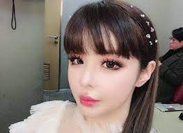 A look at how sex, money and drugs ended former big bang member's career. Park Bom Appears Uncomfortable After Answering Questions About Yg Entertainment Big Bang S Seungri