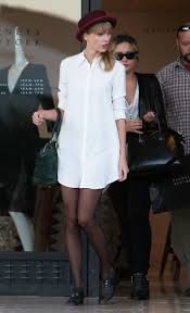 Toni garrn los angeles, out and about, shorts . Taylor Swift In Pantyhose 9 Sawfirst