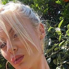 Trisha Howell's Instagram, Twitter & Facebook