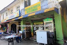 The owner of nasi kandar salleh restaurant in napoh, kedah, was fined rm12,000 and jailed five months by the magistrate's court after being found nezar mohamed sabur batcha, 57, who owns nasi kandar salleh, was found guilty by the alor star magistrate's court of violating home quarantine. Restoran Habeeb Nasi Kandar Balik Pulau