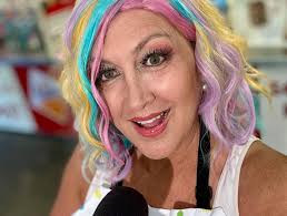 Wendy Burch (@wendyburch) • Instagram photos and videos