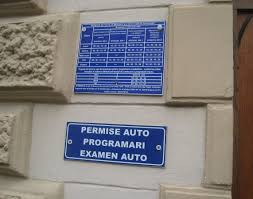 Tânărul riscă acum între 3 şi 12 ani de închisoare, pentru furt, pentru conducerea unui autovehicul fără a poseda permis de conducere, părăsirea locului accidentului şi pentru conducerea. De Ce Nu Se ElibereazÄƒ Permisele De Conducere La Sibiu Iar È™oferii Primesc Documentele Prin PoÈ™tÄƒ