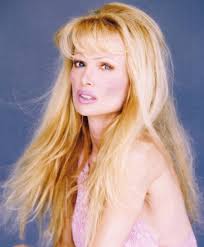 Neck snapped by robert z'dar after she unsuccessfully tries to fight him with a chainsaw. Laurene Landon