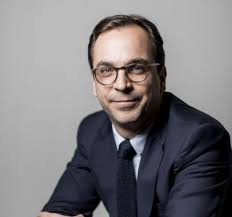 Liaising in Las Vegas