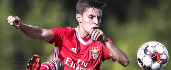 View tiago dantas profile on yahoo sports. Fc Bayern Gibt Abschied Von Tiago Dantas Bekannt