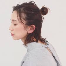 夏は涼しげなアップスタイル 大人女性のためのヘアカタログ hair 簡単 ヘアアレンジ 前髪なし アレンジ 簡単 ヘアアレンジ ショート
