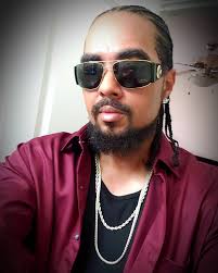 D-Eazy (@thereald_eazy) • Instagram photos and videos