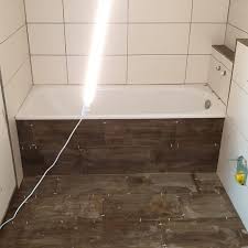Auch Bei 38 Grad Wird Leistung Gebracht Danke An Unsere Fleissigen Mitarbeiter Fischer Sanierung Planung Beratung Ausfuhrung Baustelle Bathroom Bathtub