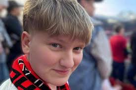 Cork teenager to have art shown at winter exhibition