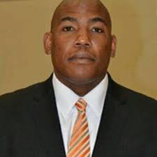 Coach Hakeem Ward (@_coachward)