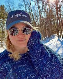 🪴That feeling when you did a plant photo shoot with @sarah.surette only to  never post the pictures and am now very sad to report that all the plants  pictured are now dead.