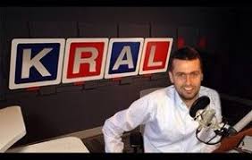 Kral fm 'de bu ay en çok çalan üçüncü şarkı ise özgür alter'den yakalım. Kral Fm Ve Kral Pop Radyo Programcilari Kral Muzik