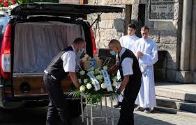 Kobieta zginęła pod kołami autobusu w katowicach. X Gedczofmuaem